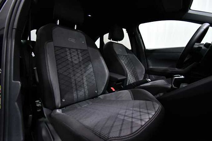 Volkswagen Taigo 1.0 TSI OPF DSG R-Line - Kamera, SH, Navi